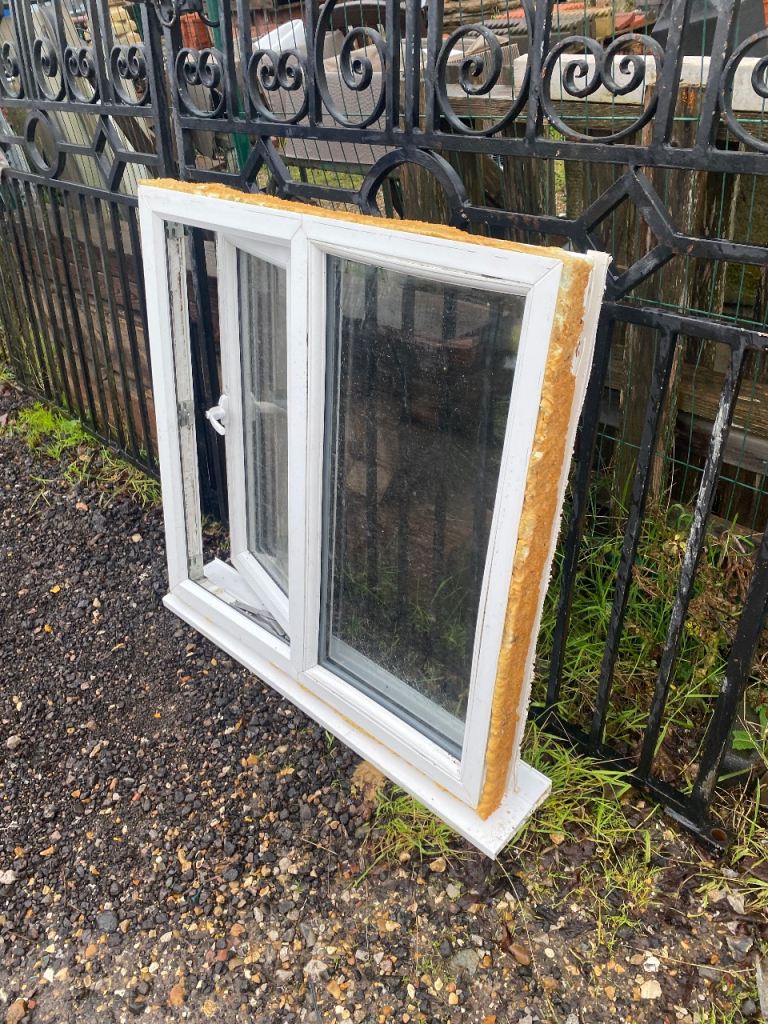 UPVC WINDOW WITH SILL £75 