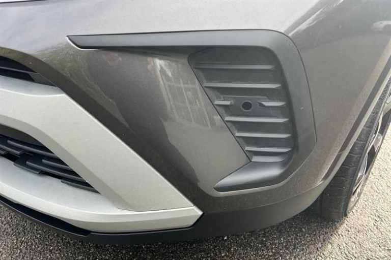 2021 Vauxhall Crossland 1.2i (83 PS) Griffin 5 Door Petrol SUV *** 1 Private Owner from New ***  ...