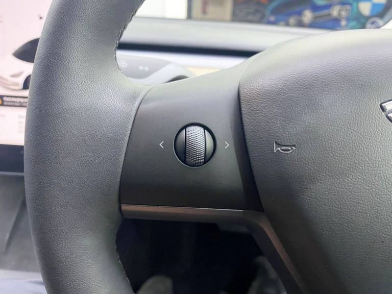 2021 Tesla Model 3 Standard Range Plus Saloon 4dr Electric Auto RWD (241 bhp) Saloon ELECTRIC Aut...