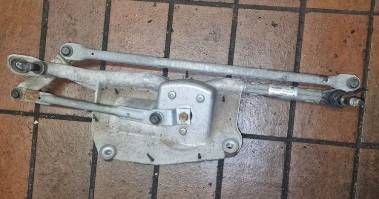 Vauxhall Astra H front Wiper Motor And Linkage 2008