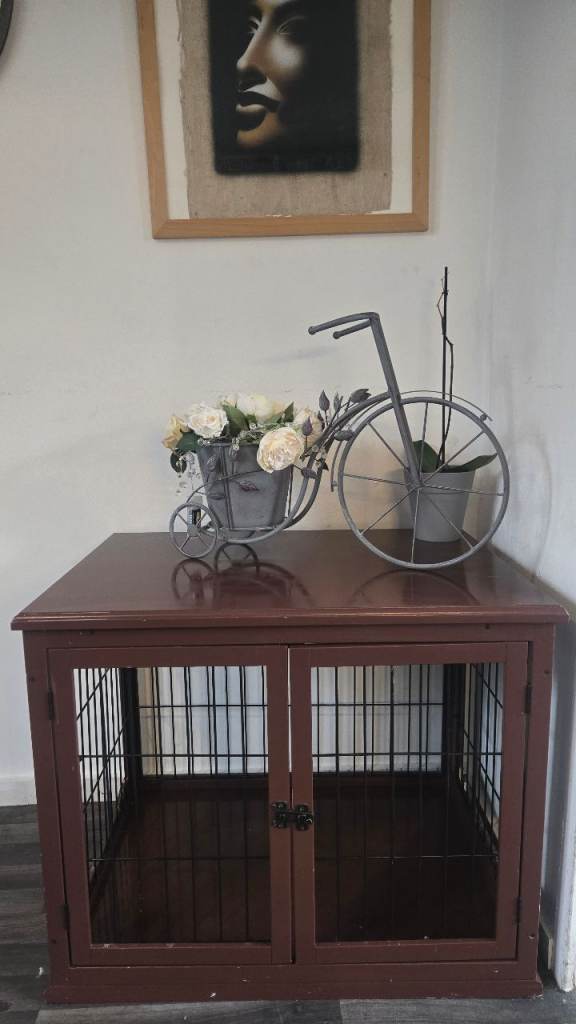 Dog cage/furniture 