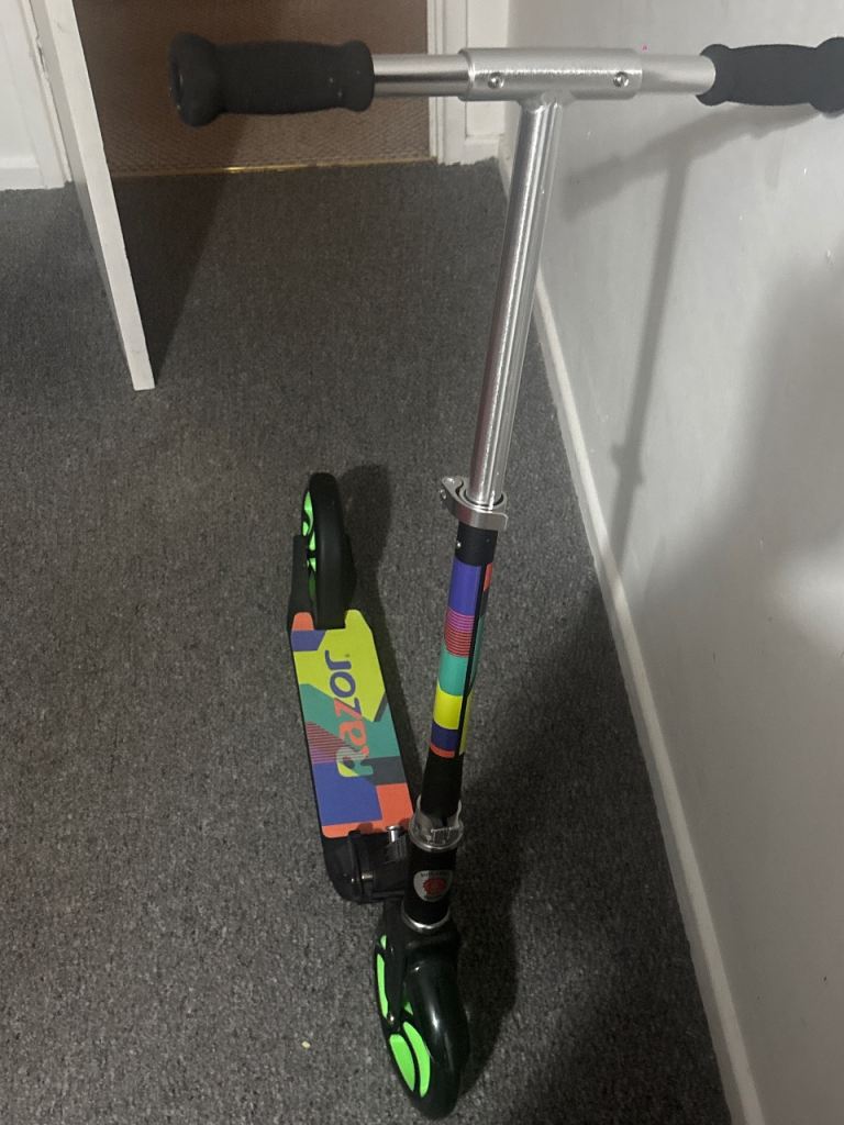 Razor scooter 