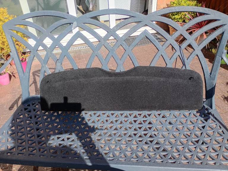 MINI BOOT SHELF & BADGE