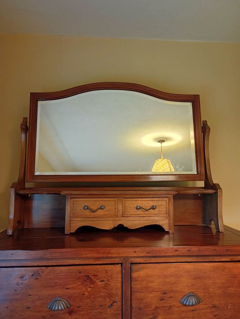 Dressing table mirror 