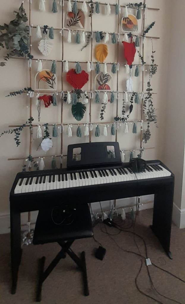 Roland FP-10 Digital Piano – Full Bundle (Stand, Stool, Headphones, Music Rest & Cover)