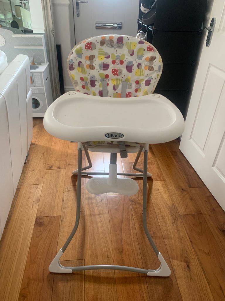 Graco High Chair - Good Condition, White and Multicoloured