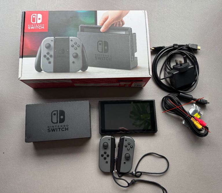 Nintendo Switch Console v1 HAC-001 128GB Neon Blue / Red, Boxed