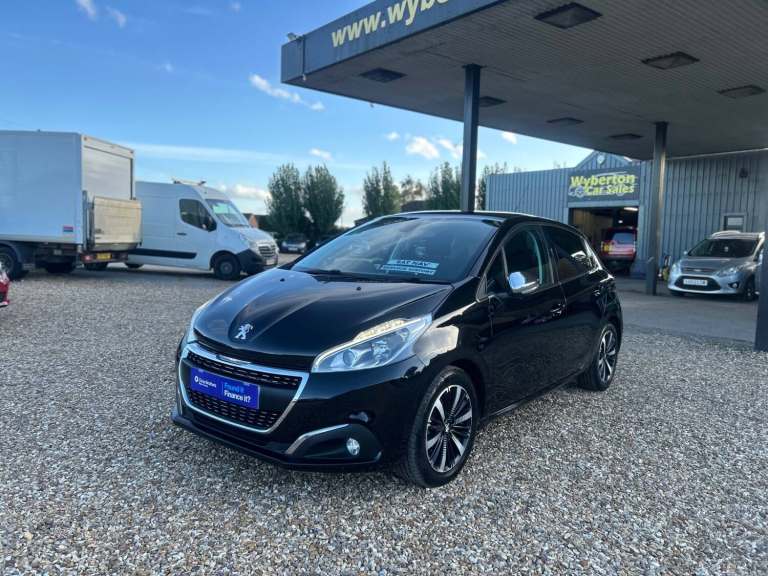 2018 Peugeot 208 1.2 PureTech Allure Premium 5dr HATCHBACK Petrol Manual