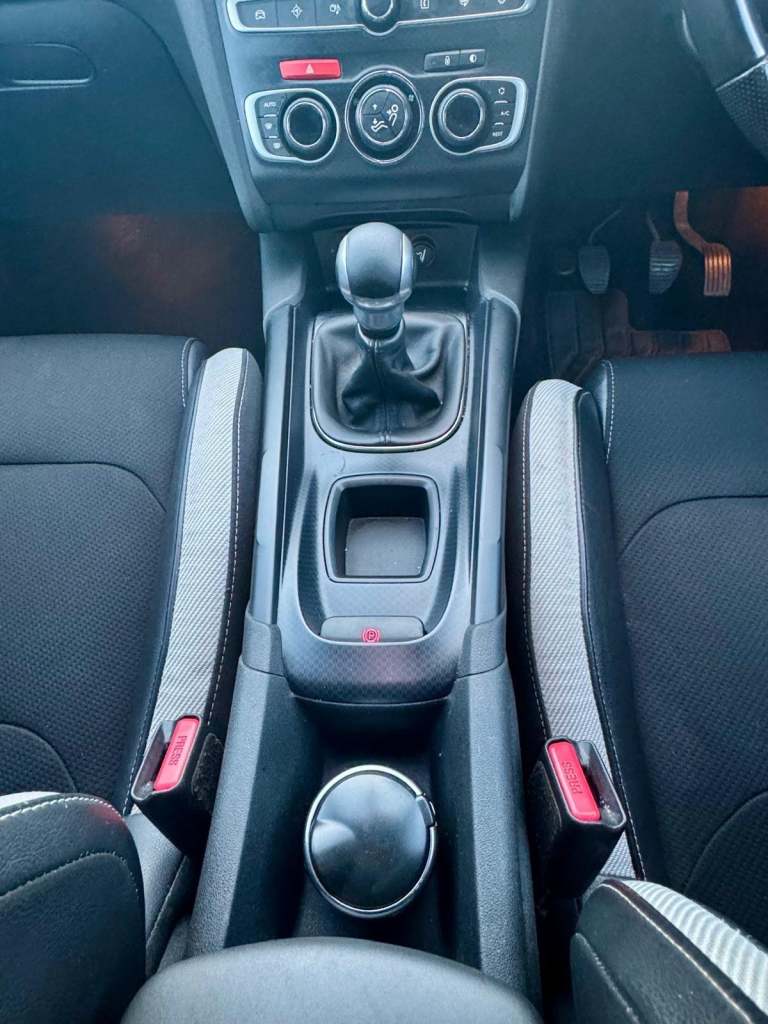 2015 Citroen DS4 1.6 VTi DStyle Nav Euro 5 5dr HATCHBACK Petrol Manual