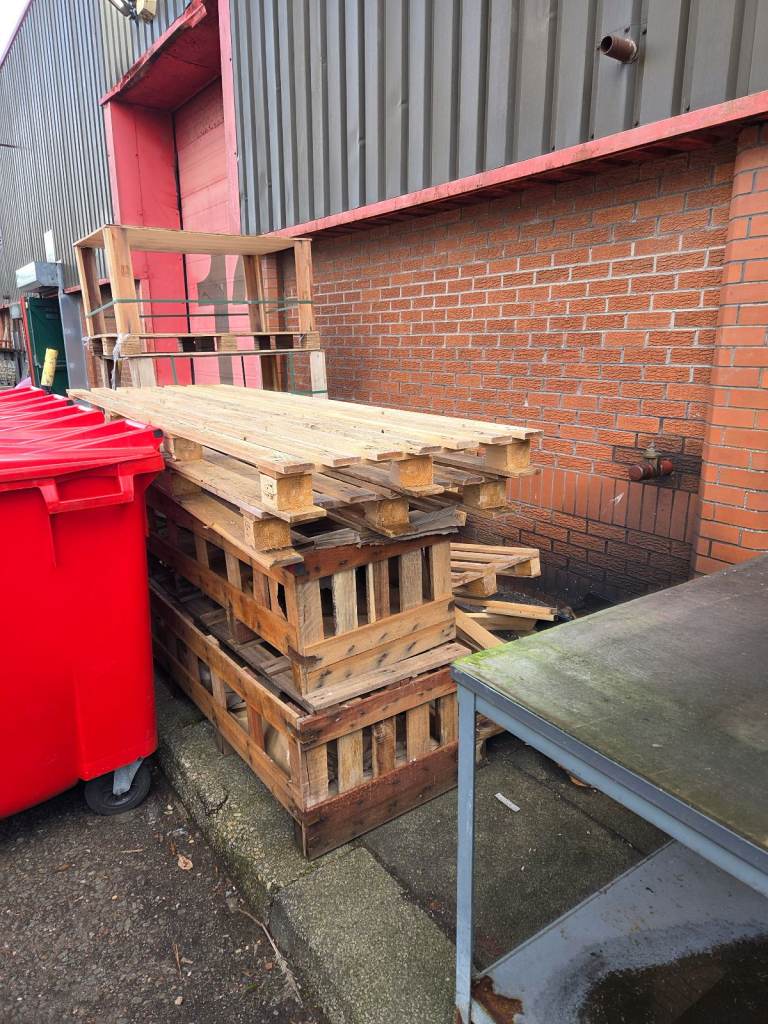 Free wood to collect, complete/broken, free wood