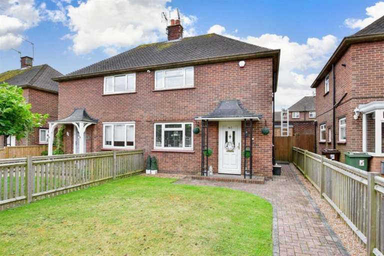 2 Bed Semi-Detached House