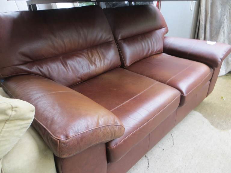 Brown Leather 2-Seater Sofa (Kenilworth Lions Furniture Store) Ref G31