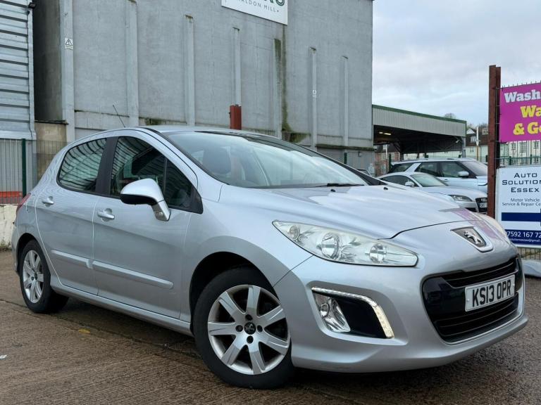 2013 Peugeot 308 1.6 HDi 92 Active 5dr [Sat Nav] HATCHBACK DIESEL Manual