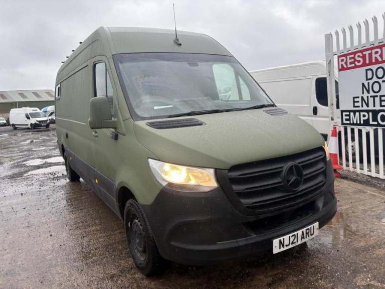  Mercedes-Benz Sprinter Sprinter 315 Progressive CDI Panel Van Manual