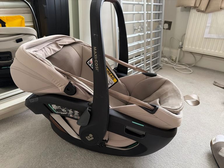 Maxi-Cosi Baby Car Seat – As Good As New