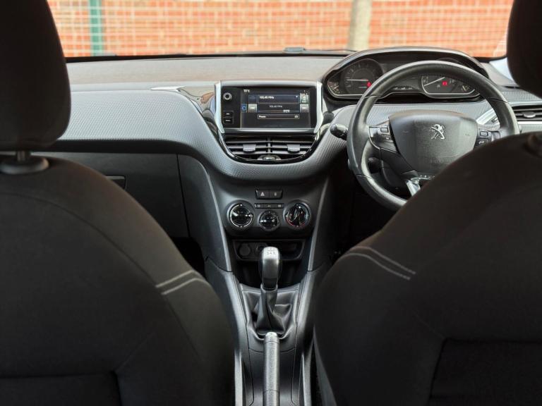 2016 Peugeot 208 1.2 PureTech 82 Active 3dr HATCHBACK PETROL Manual