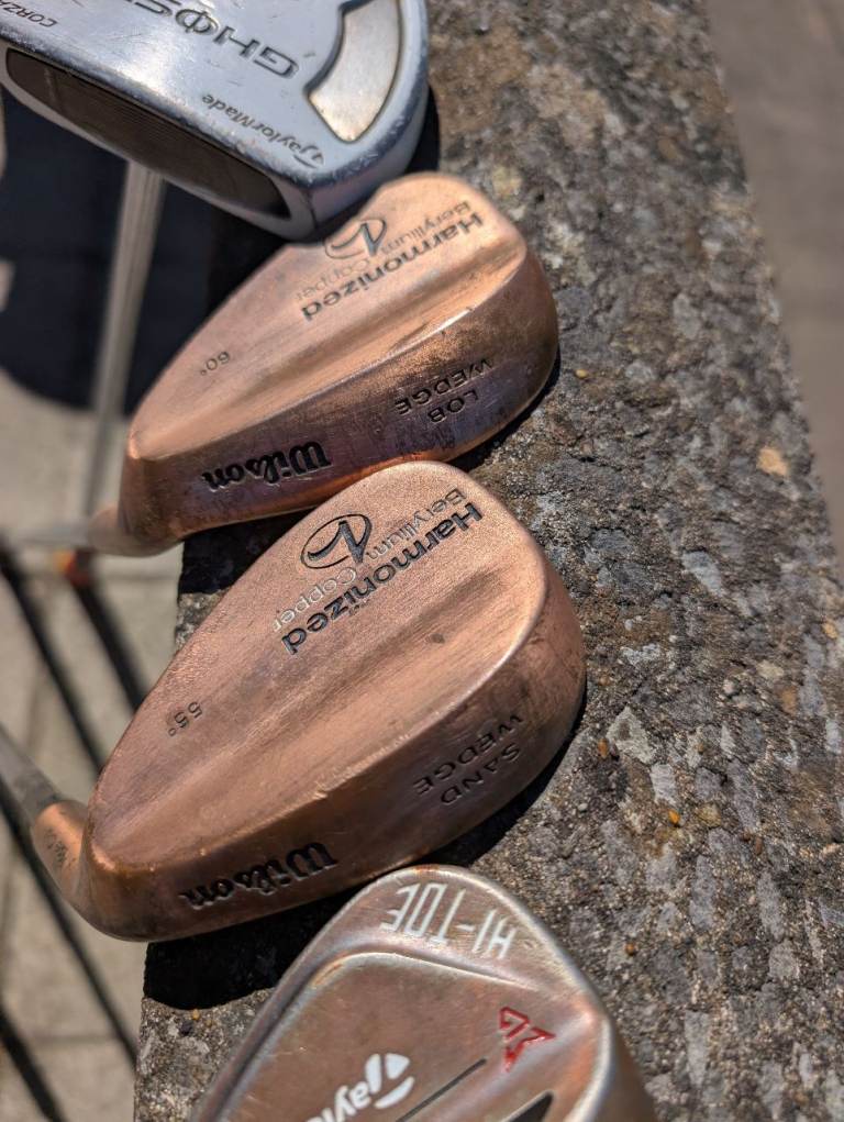 Wilson harmonized sand wedge 55* lob edge 60*
