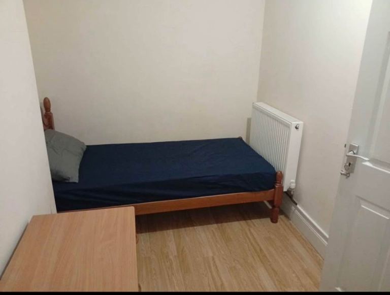 Furnished box room available 