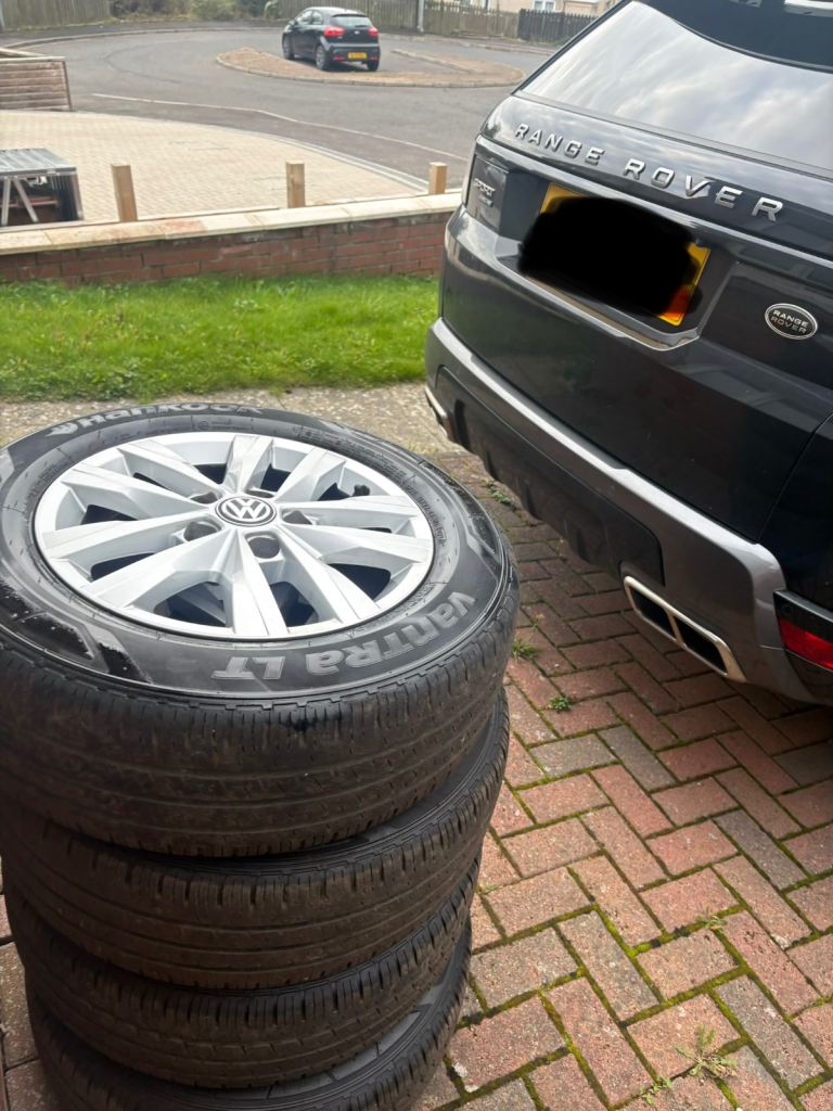 VW Transporter Highline 16” Alloys with tyres x4