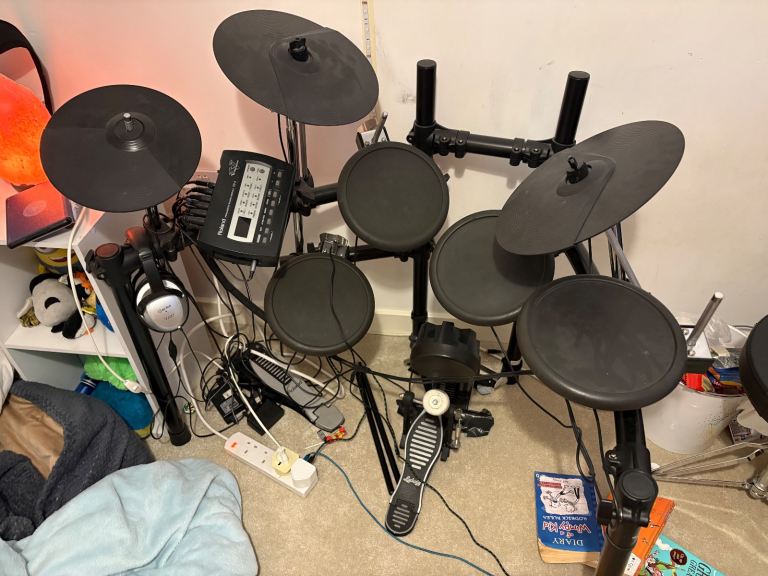 Electronic Drum Set with Headphones (Barely Used!!)