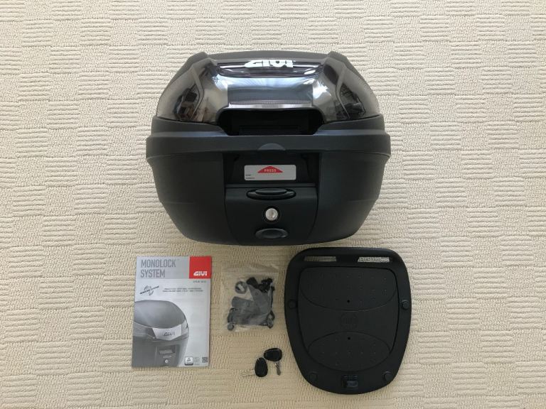 GIVI MONOLOCK MOTORCYCLE TOP BOX