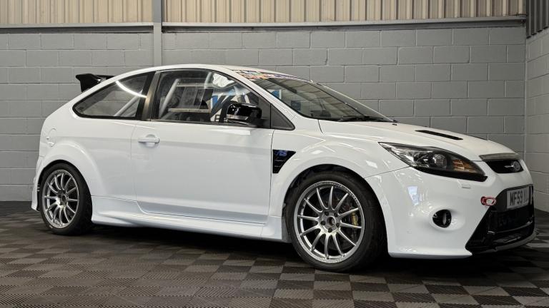 FORD FOCUS 2.5 RS White Manual Petrol 2009