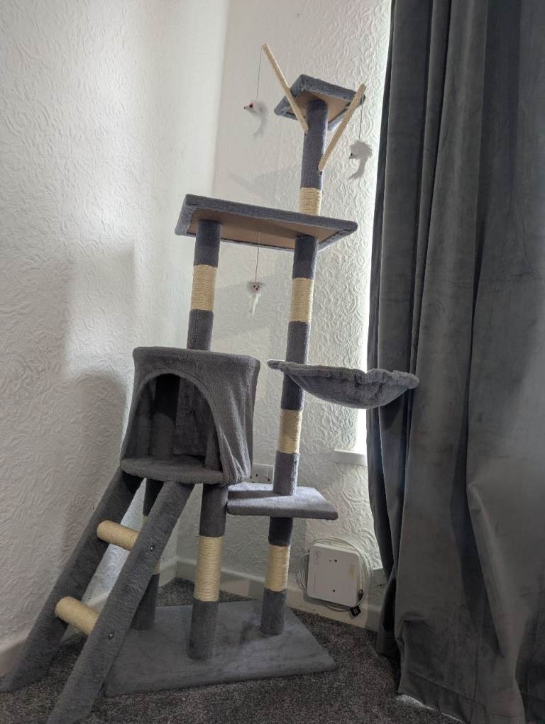 Light grey cat tower 