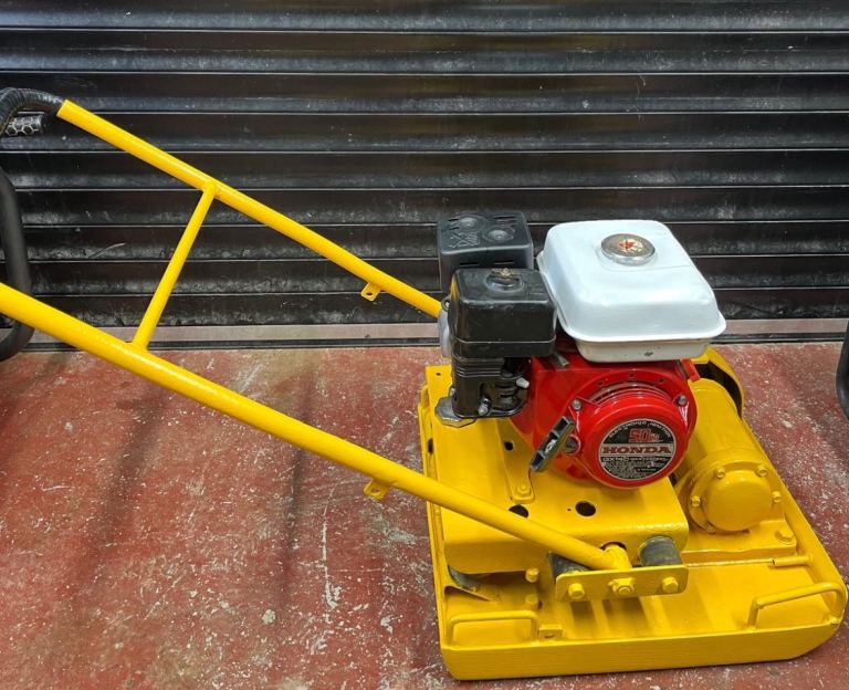 Honda petrol Wacker plate very heavy 500mm commercial vibrating rammer compactor serviced power tool