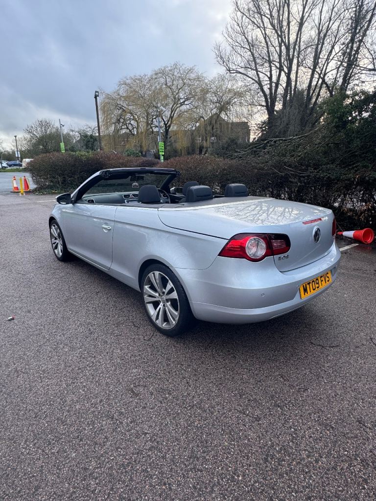 Volkswagen, EOS, Convertible, 2009, Manual, 1390 (cc), 2 doors