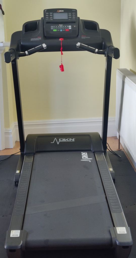 DKN EZRUN TREADMILL - Nearly new!