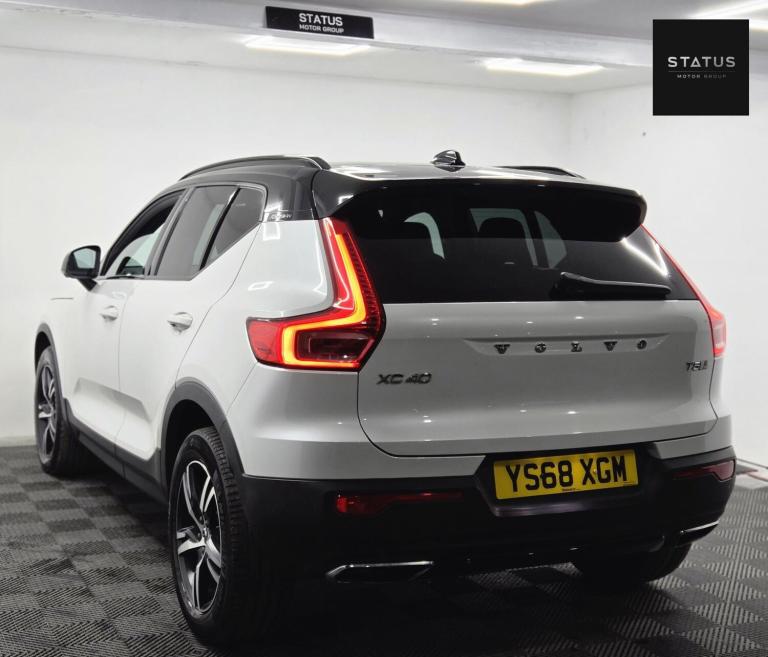 2019 Volvo XC40 2.0 T5 R DESIGN 5dr AWD Geartronic ESTATE PETROL Automatic