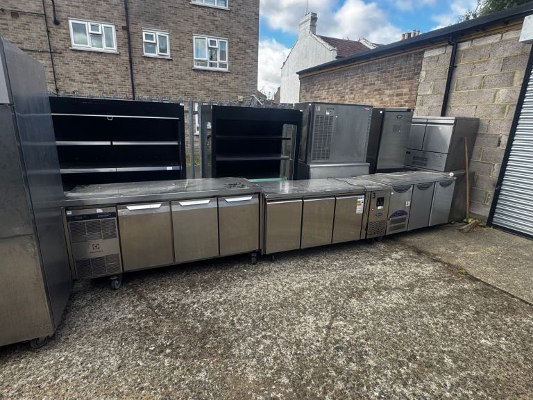 Williams Commercial Double Door Fridge upright cafe shop restaurant - Good Condition