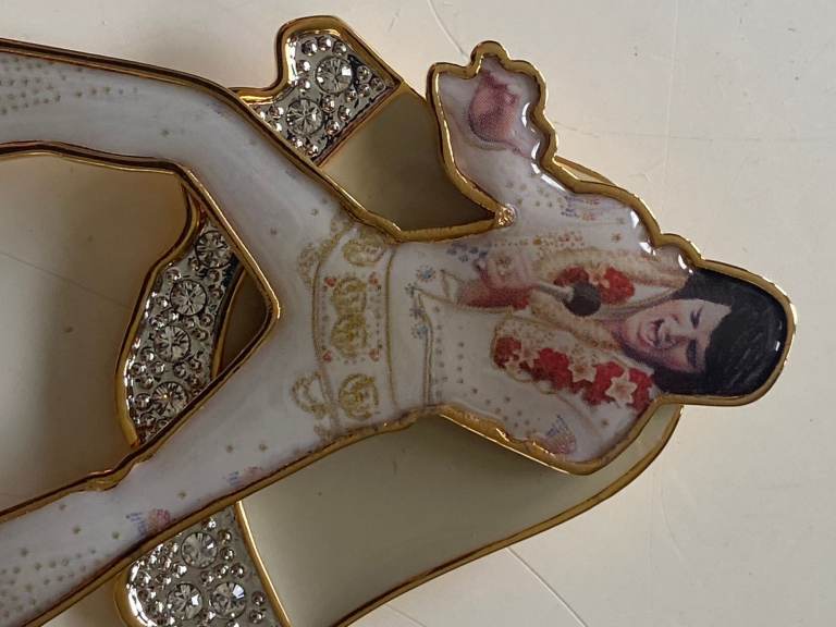 V.RARE: Elvis 'Hip Swivel' Pin / Broach BRADFORD EXCHANGE, BOXED AS NEW
