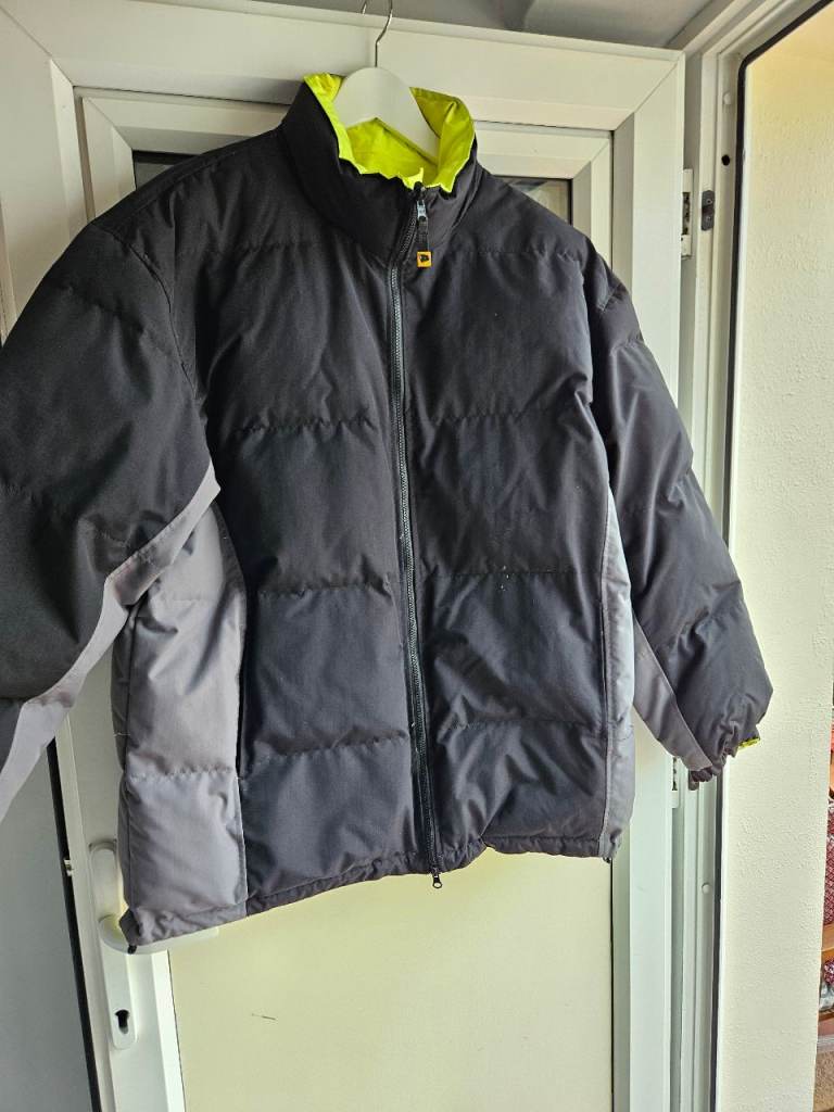 JCB reversable thick coat high viz or black bargain!