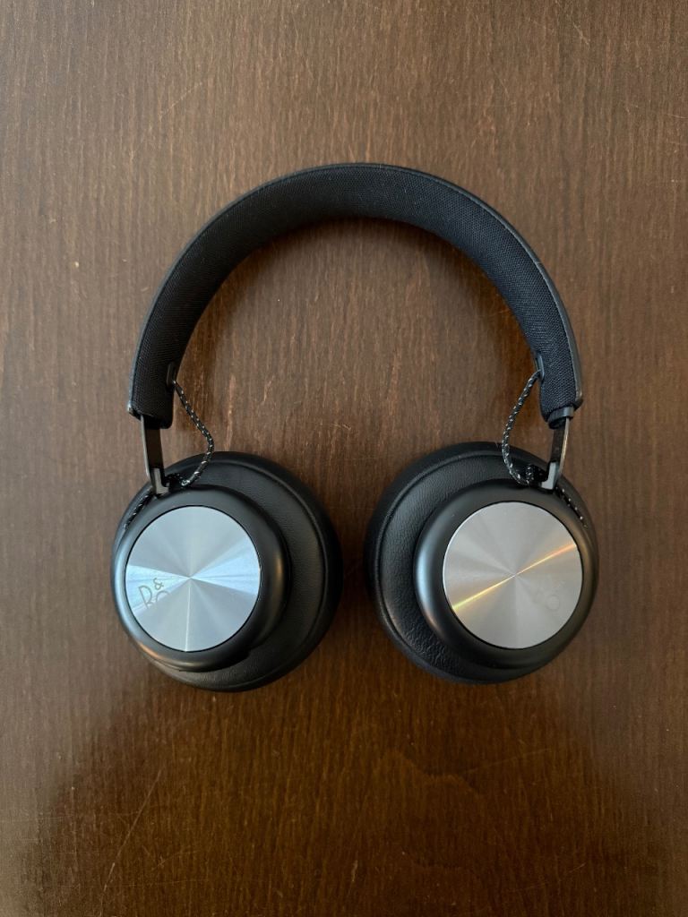Bang & Olufsen Beoplay H4 Wireless Headphones