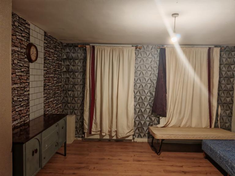 Very Large Double Room to Rent – Couples Welcome – Sheffield