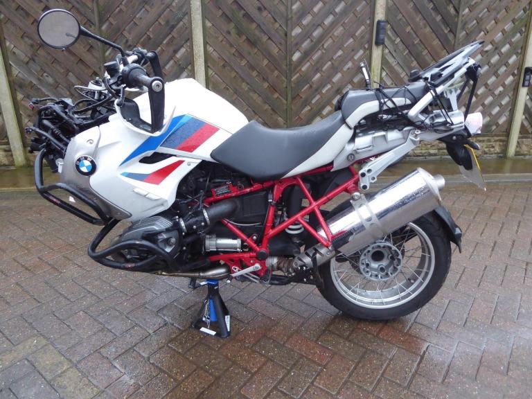BMW R 1200 GS 12 REG HPI CLEAR DAMAGED BIKE SPARES REPAIR GOT KEYS AND V5