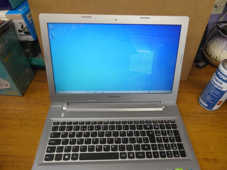 Lenovo Z50 i5 Laptop computer 1TB HDD. 8GB RAM. windows 10/MS OFFICE 15.6" AMD .WIFI