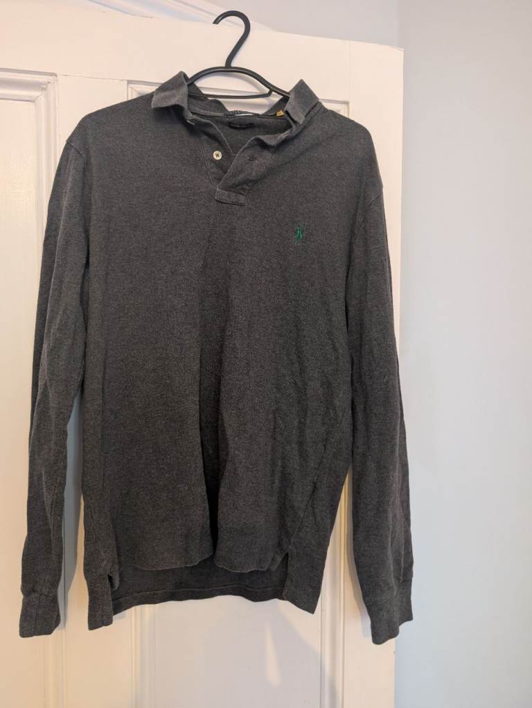 2 Ralph Lauren tops size S ,1  long sleeve 1 short sleeve