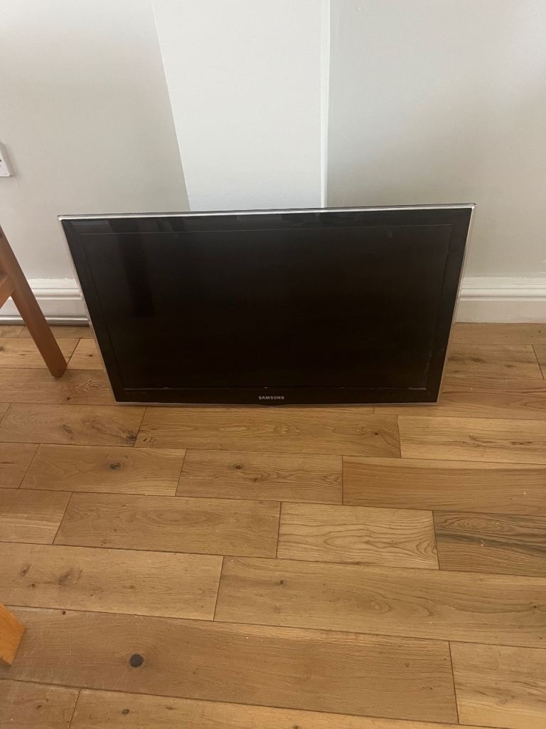 Samsung 30 inch TV 