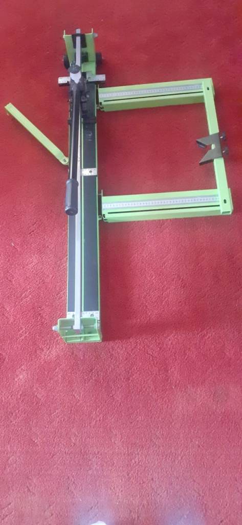 Large tile cutter