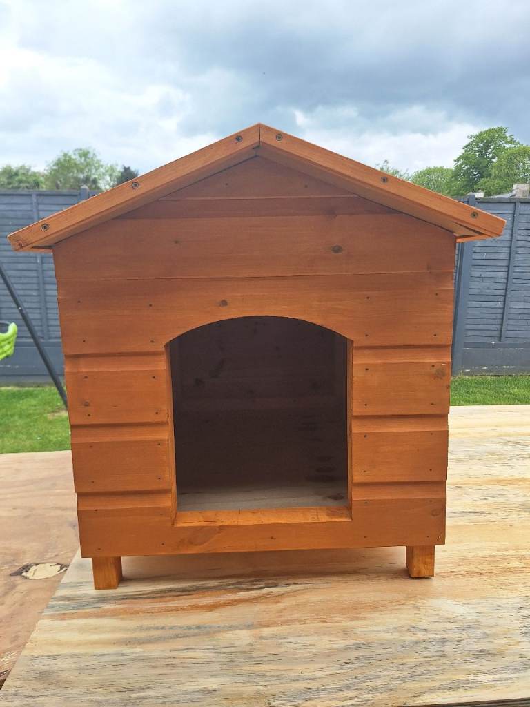 DOG KENNEL (NEW AND UNUSED)