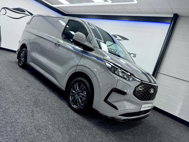  Ford E-Transit 320 65kWh Limited Auto L1 H1 5dr Electric Automatic