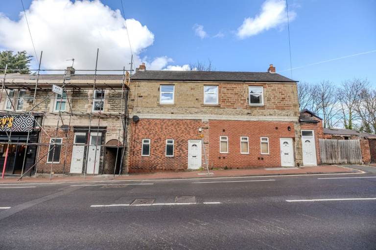 Two level - Two bedroom flat, Collingwood Street Gateshead, Tyne & Wear, NE10 9NA