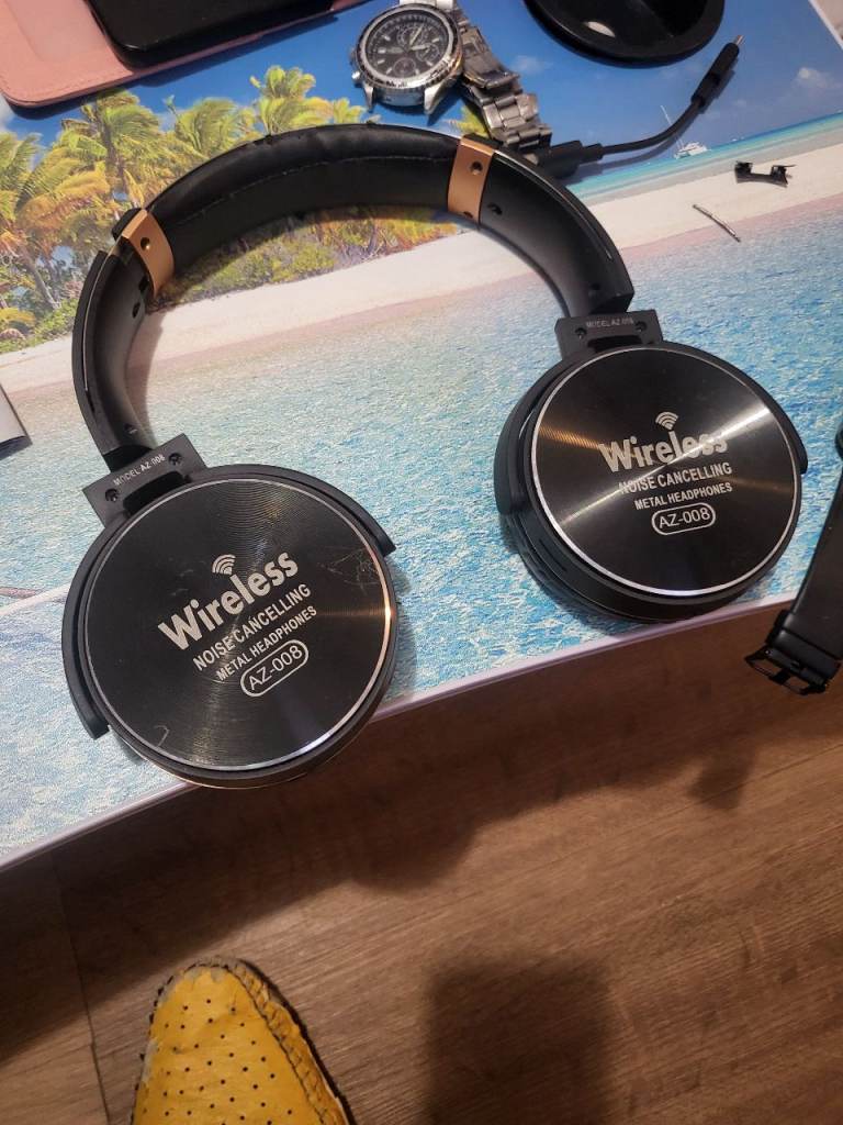Wireless headphone 