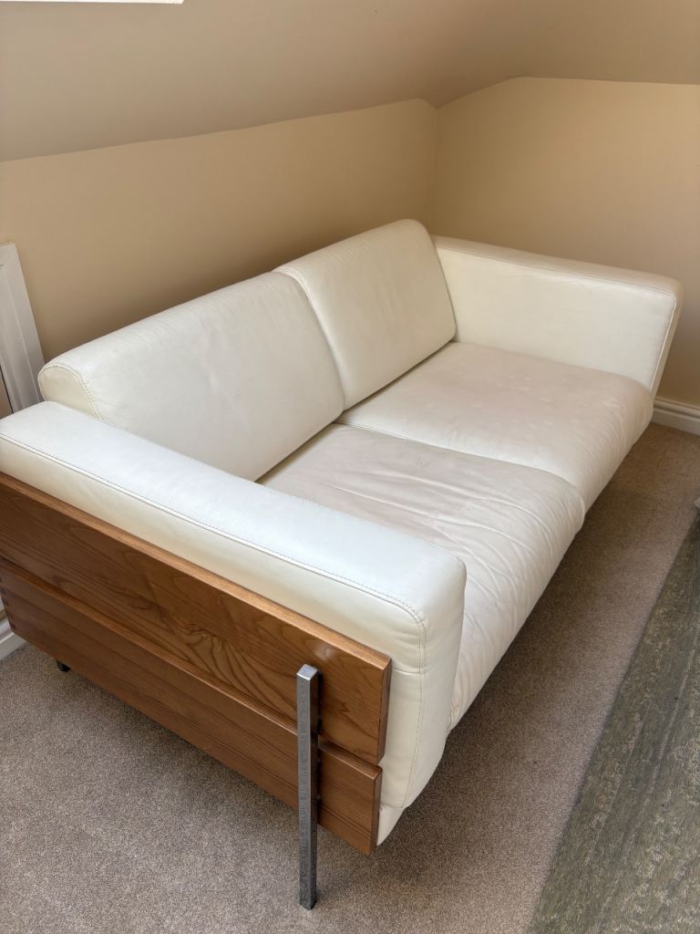 Habitat DAYS FORUM 2-seat white leather sofa