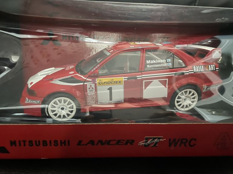 autoart 1/18 mitsubishi lancer evo vi wrc