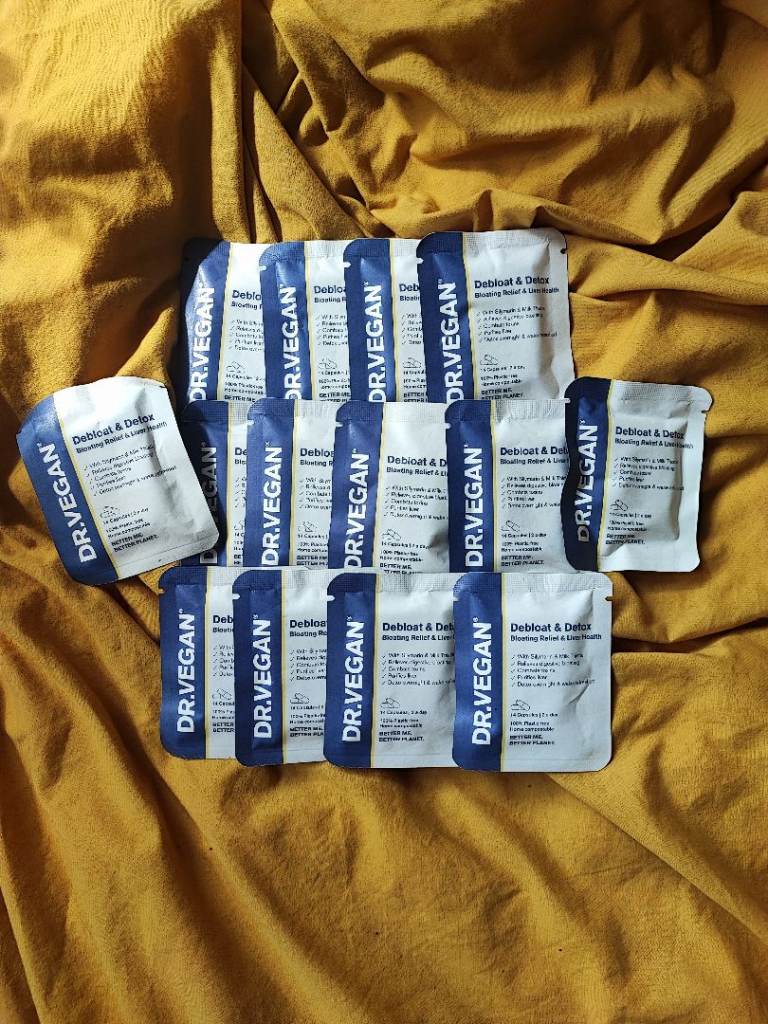 Dr. Vegan debloat and detox capsules