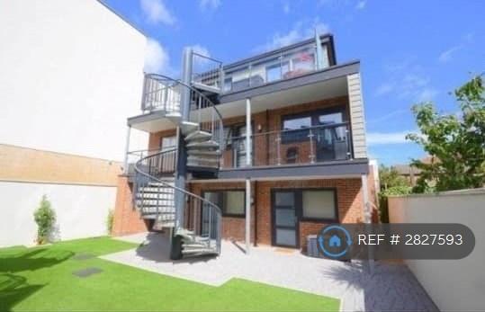 Studio flat in The Cotes, Bournemouth, BH1 (#2827593)