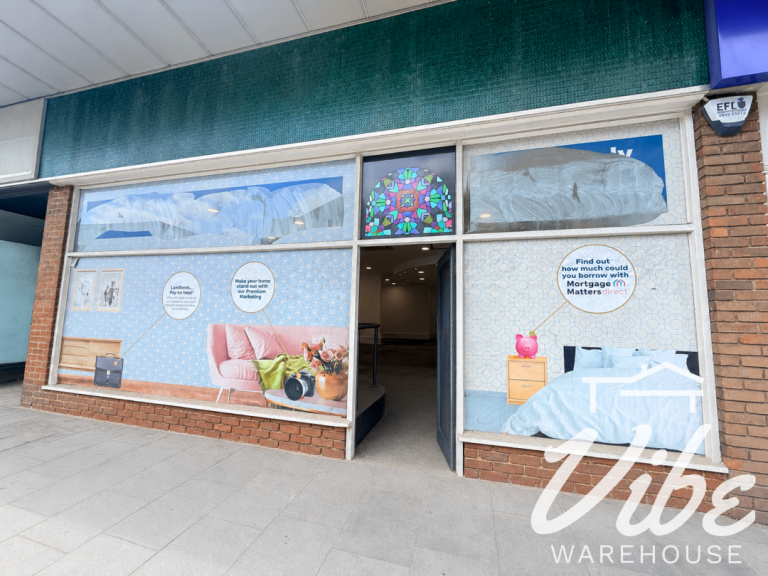 Shop to Rent at High St, Rochester, Kent ME2